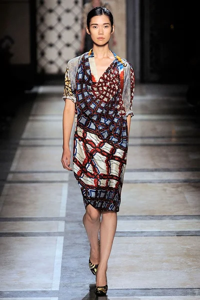 Look 18